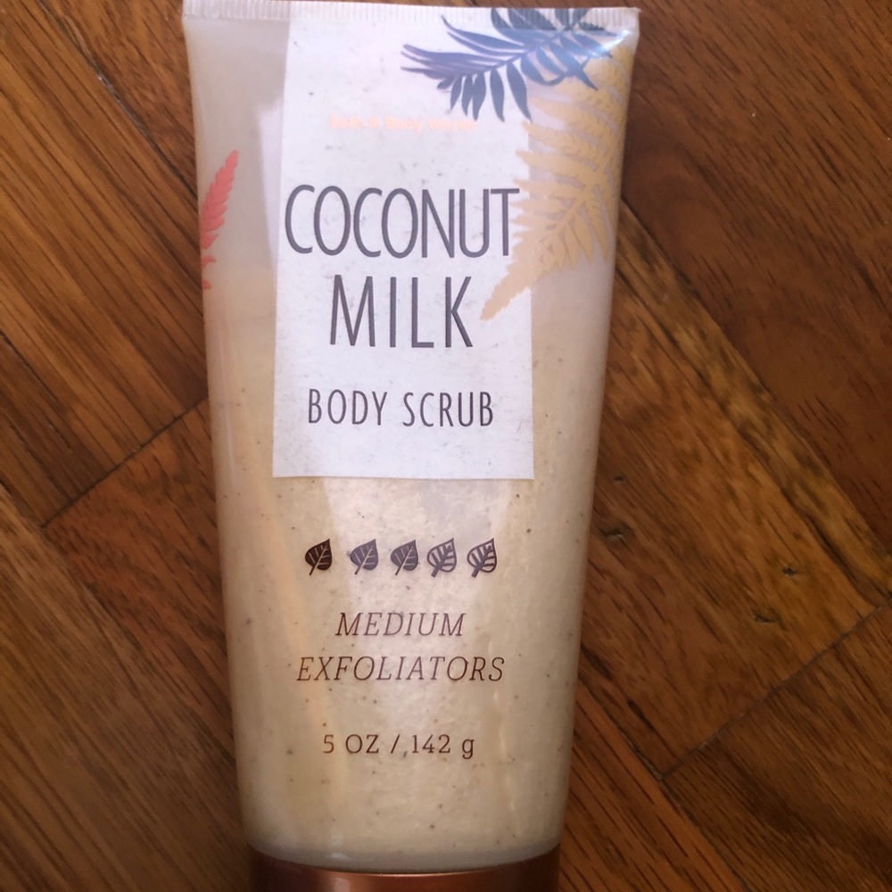Bath & Body Works coconut milk body scrub
